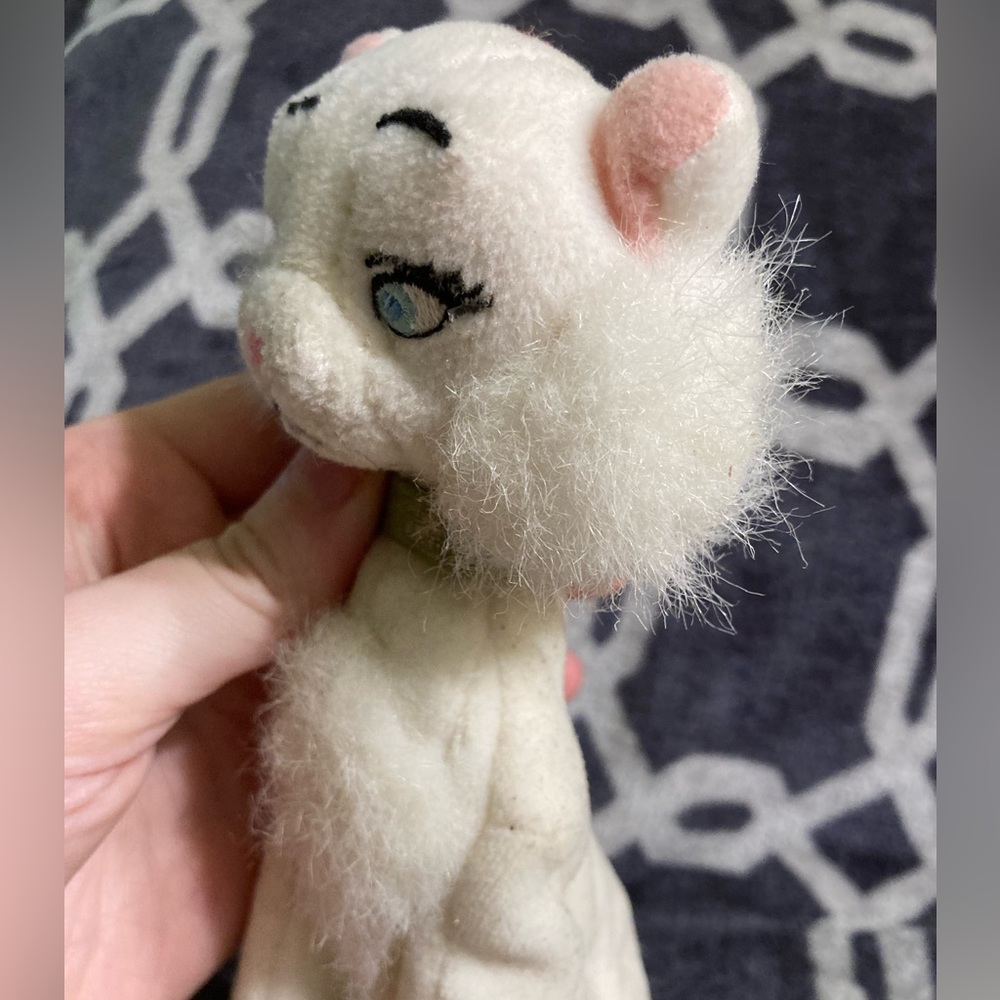 Duchess Cat Disney The Aristocats Plush Sitting Cat - Picture 2 of 16